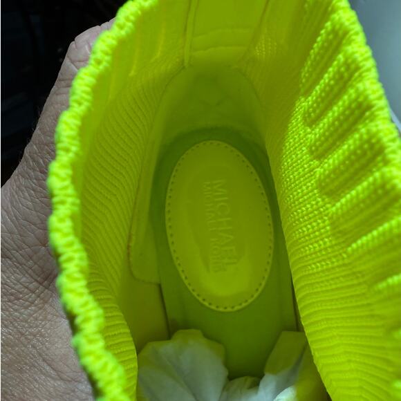 Michael Kors Skyler Extreme Neon Stretch-knit sock Sneaker 43T9SSKFE8D US5.5 - Picture 11 of 11
